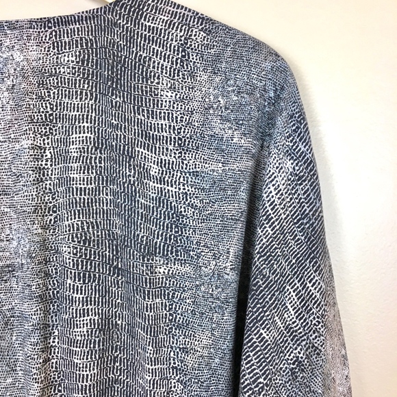 Soft Joie Snakeskin Print Batwing Wrap Dress sz S - Picture 5 of 8